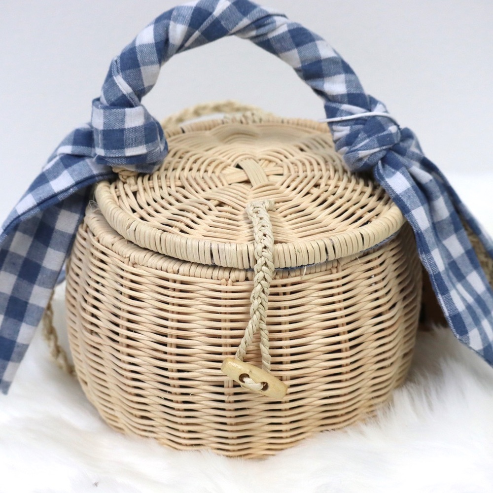 NATURAL Hand- Woven Wicker Round Shoulder Bag